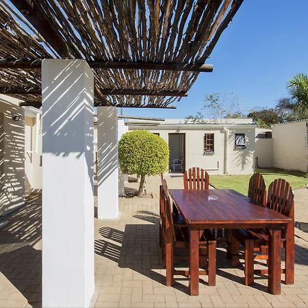 Walmer Villiers Self Catering Port Elizabeth Extérieur photo