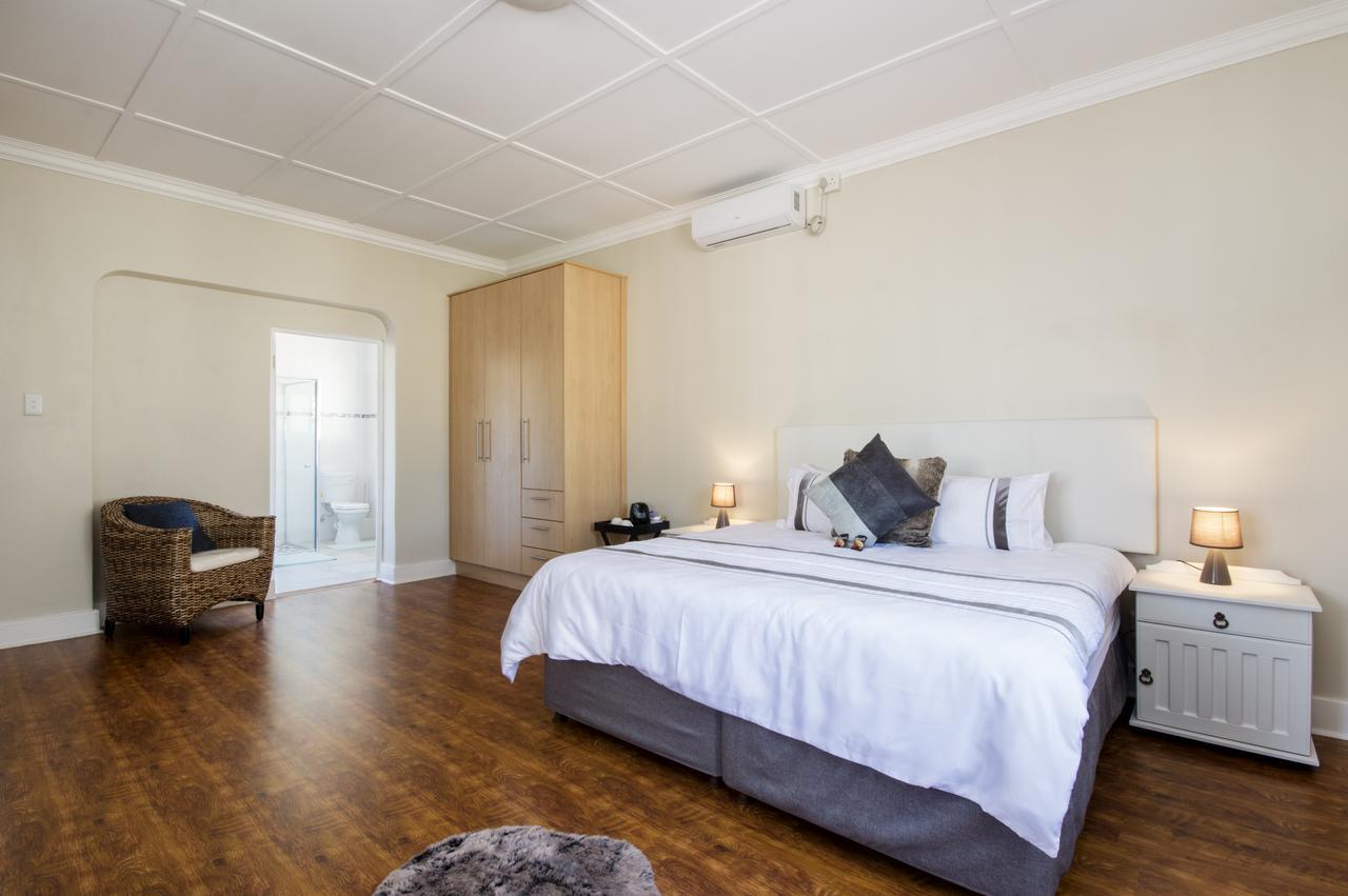 Walmer Villiers Self Catering Port Elizabeth Extérieur photo