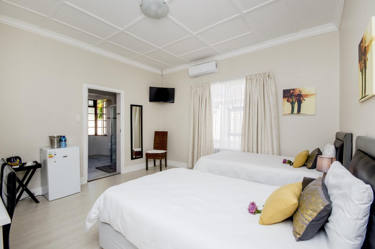 Walmer Villiers Self Catering Port Elizabeth Extérieur photo