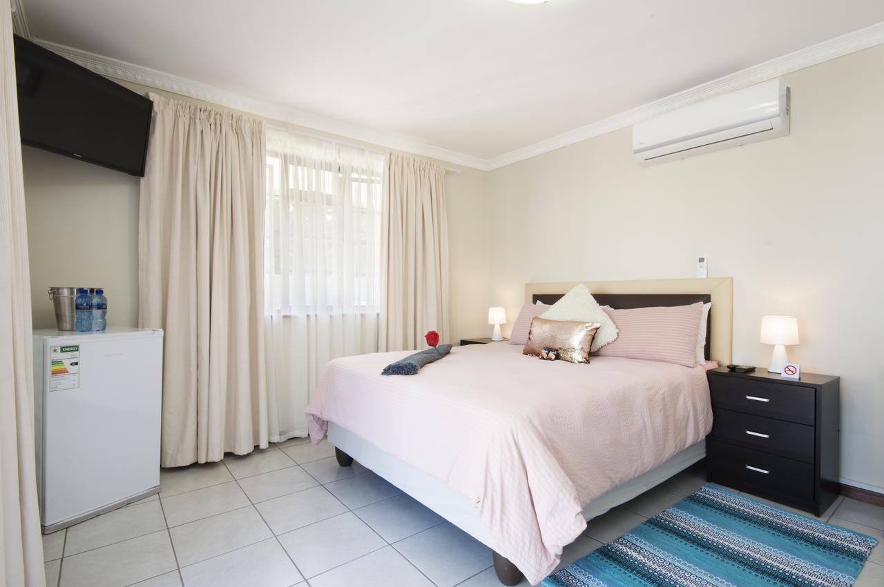 Walmer Villiers Self Catering Port Elizabeth Extérieur photo